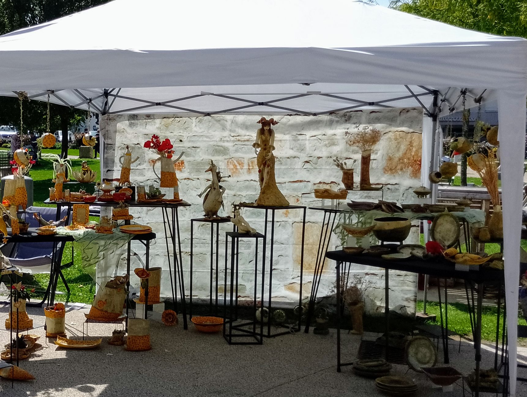 DU BOUT DES DOIGTS Logo